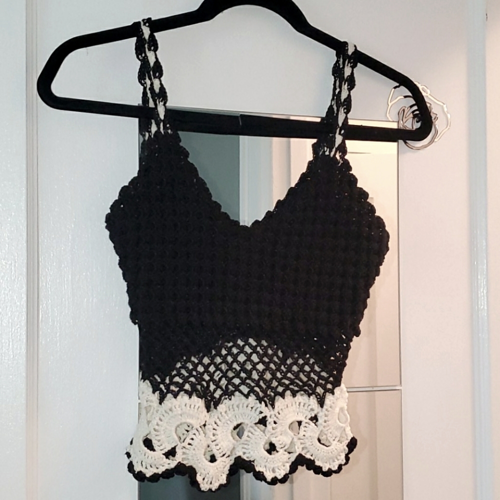 New Artisan made crochet crop top